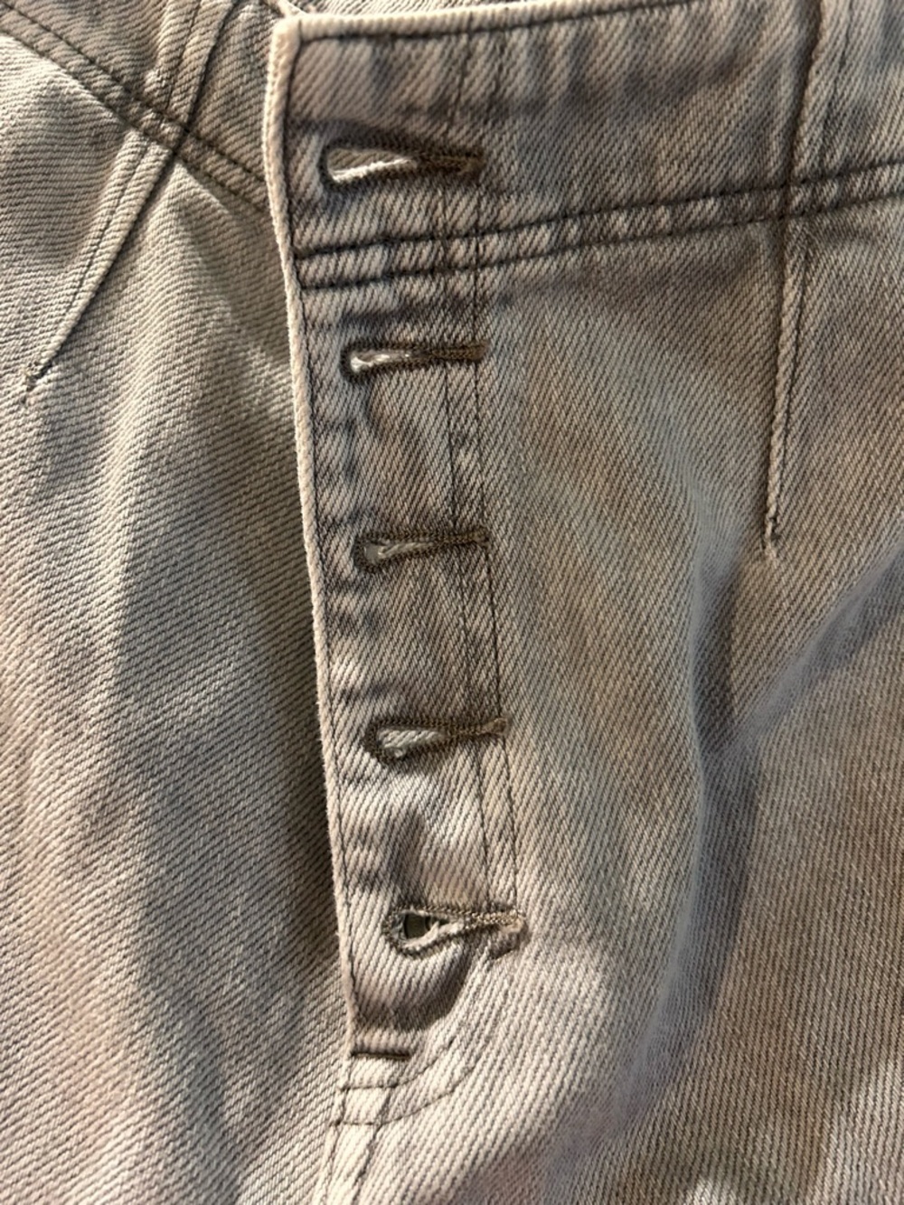 We The Free Light Gray Denim Barrel Jeans! Great condition